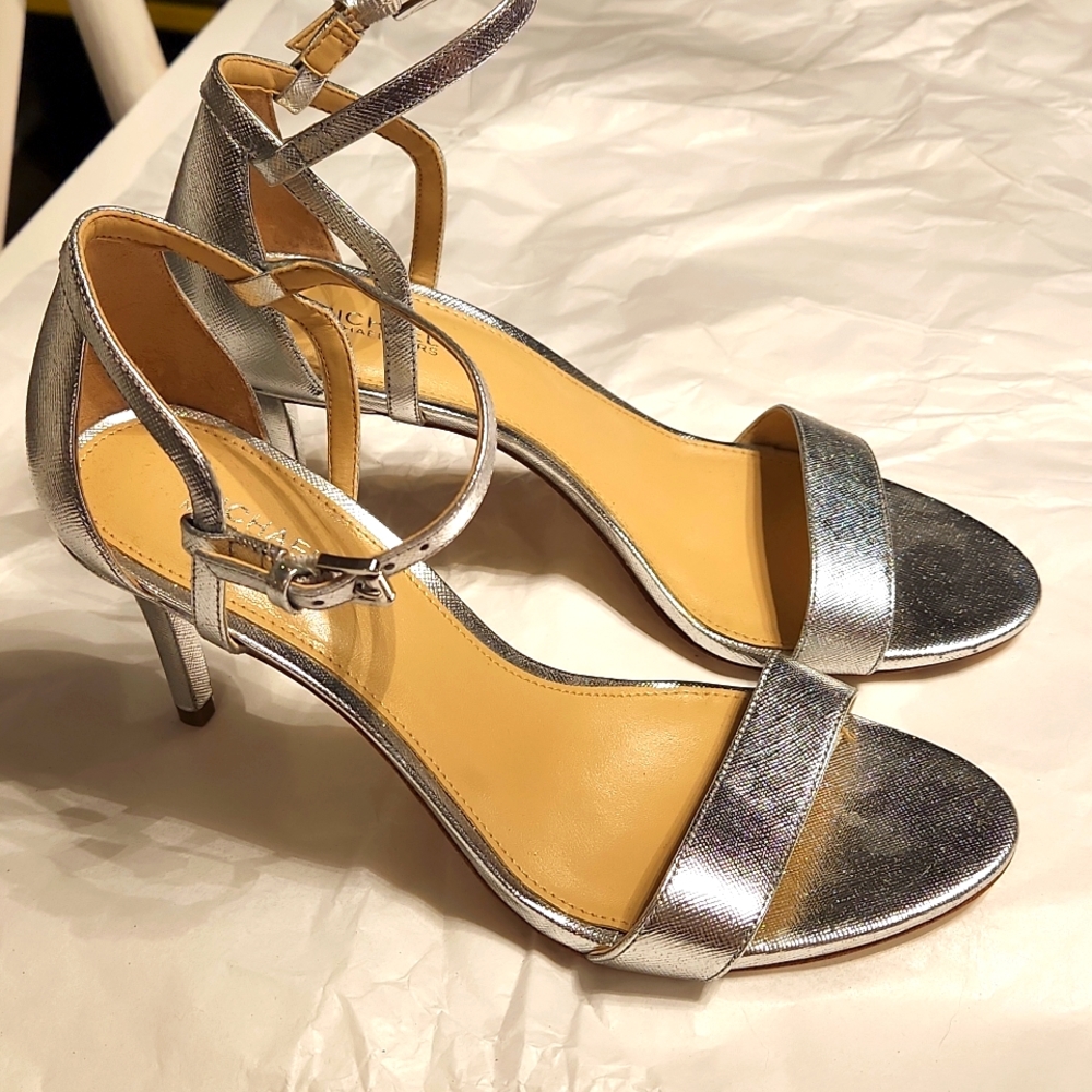 MICHAEL Michael Kors  Simone New Silver patent leather women's heels Size 7.5